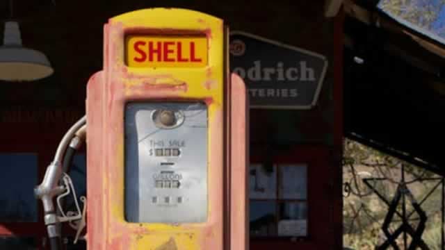 The World Is Burning Through Oil With No Resupply in Sight. Is SHEL Stock a Buy Before the Squeeze Gets Worse?