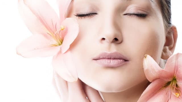 Beauty & Cosmetics Growth Story: Radiant Stocks You Should Watch