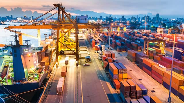 Tankers Surge on Rising Oil Prices: FRO, NAT, DHT Add to Massive 2026 Returns