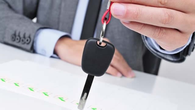 AL vs. WAB: Which Stock Is the Better Value Option?