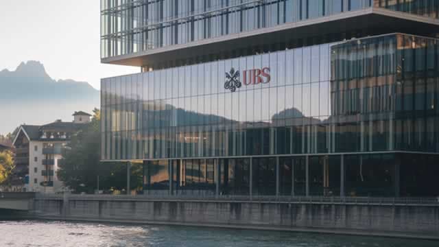 Exclusive: UBS veteran banker L'Esperance to leave investment bank, memo says