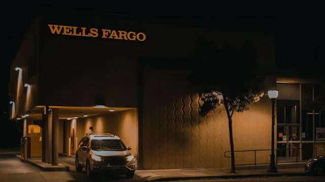 Wells Fargo (WFC) Increases Despite Market Slip: Here's What You Need to Know
