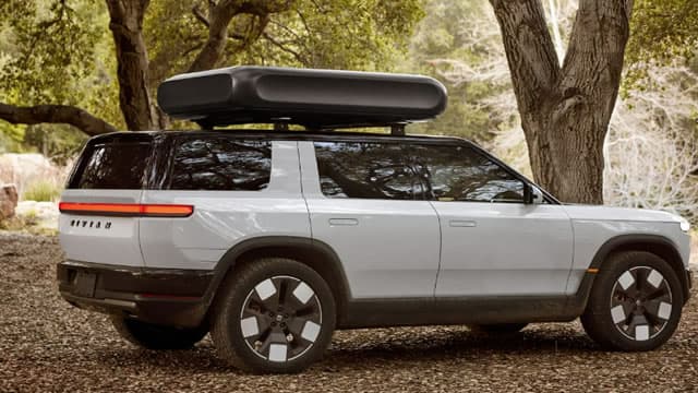 Rivian laying off hundreds of workers amid R2 launch
