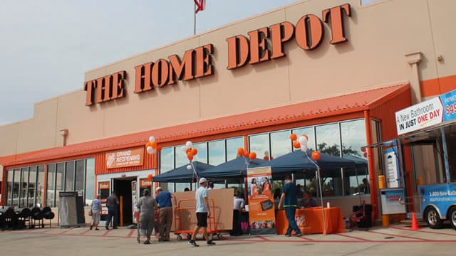 Home Depot CEO Decker Is Taking a Medical Leave of Absence. It's One Reason Why the Stock Is Falling.