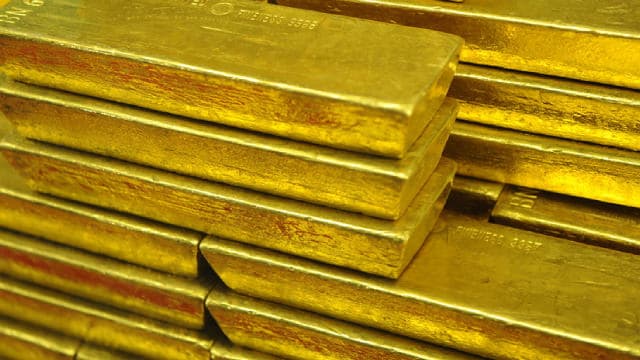AngloGold Ashanti (AU) Sees a More Significant Dip Than Broader Market: Some Facts to Know