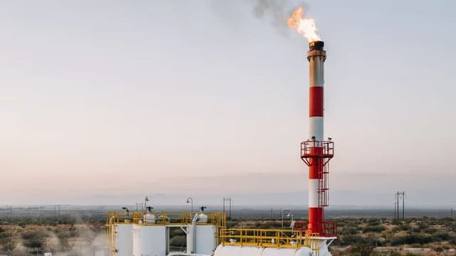 3 Oil & Gas Pipeline Stocks to Weather Industry Headwinds
