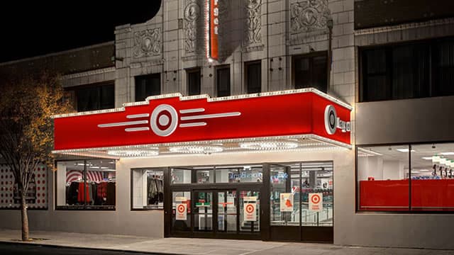 Target Q2 Preview: Monitoring Sales Momentum, Shares Fairly Valued