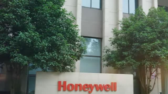 Honeywell's Board Gives Nod to the Aerospace Spin-Off Plan