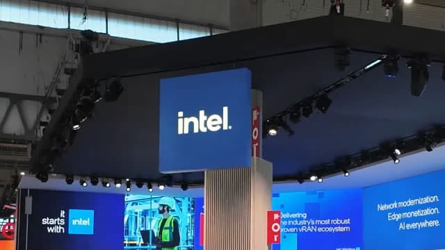 Intel's stock extends its hot streak. This is the latest source of optimism.