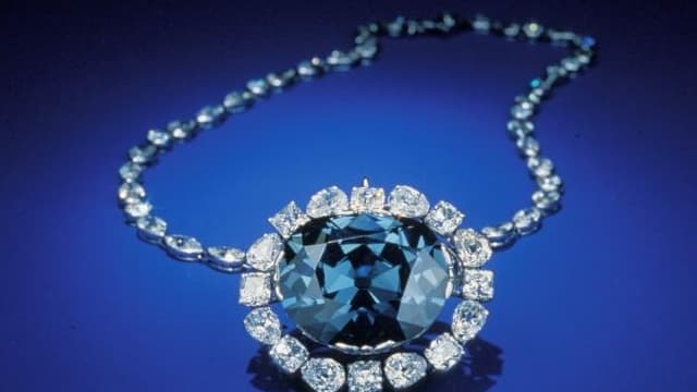 Brilliant Earth Group, Inc. (BRLT) Reports Q4 Loss, Lags Revenue Estimates