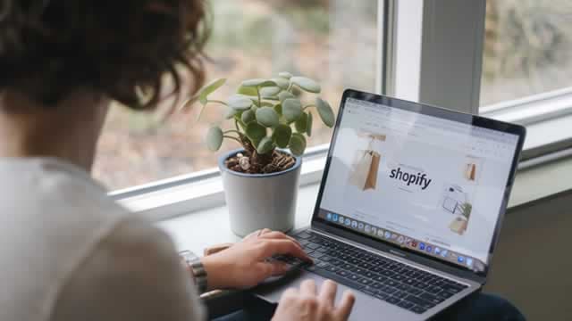 Shopify's Valuation Crisis Creates Opportunity in 2026