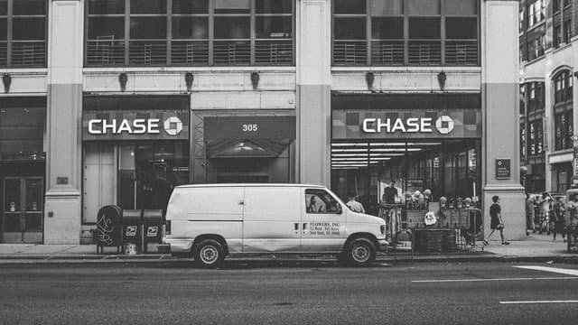 JPMorgan mulls Chase expansion into Europe's largest markets, FT reports
