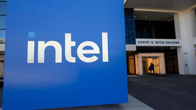 Intel's $20 Billion Capital Raise Is a Bullish Tell for Its Foundry Business, Analyst Says