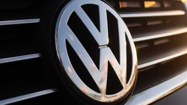 Volkswagen's Peace Deal With Unions Sets Up Fresh Battles to Come