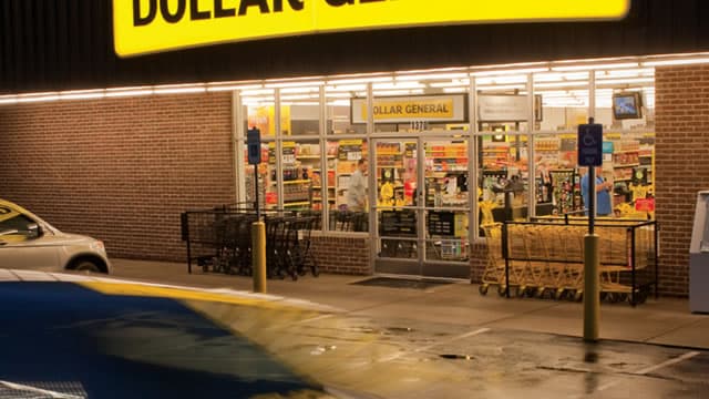 Will Dollar General (DG) Beat Estimates Again in Its Next Earnings Report?