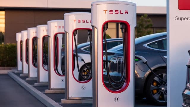 Tesla Just Ripped 19% in a Month. Is It Time to Sell in May and Go Away?