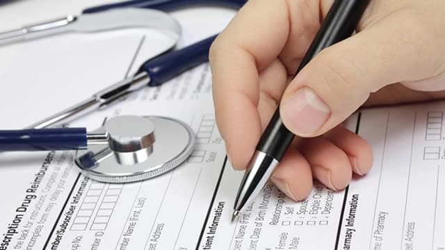 Why Is Manulife (MFC) Down 6.5% Since Last Earnings Report?