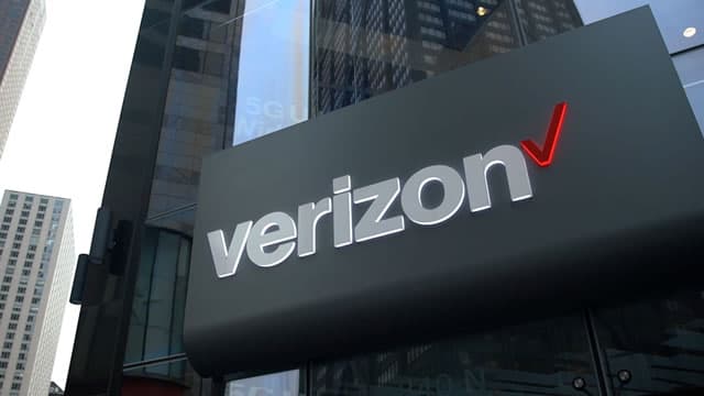 Verizon launches simpler plans and new loyalty program, drops some fees