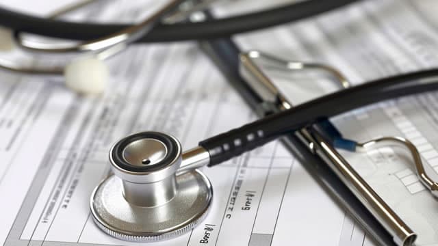 Can UNH's Lower Medical Costs Sustain the Earnings Recovery?