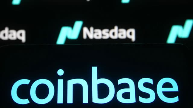 Is Trending Stock Coinbase Global, Inc. (COIN) a Buy Now?