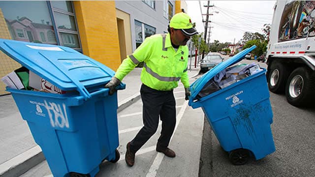 This Resilient Dividend Stock Is Crushing the Market This Year. Time to Buy?