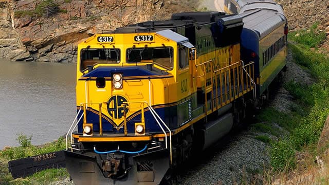 L.B. Foster (FSTR) Tops Q1 Earnings and Revenue Estimates