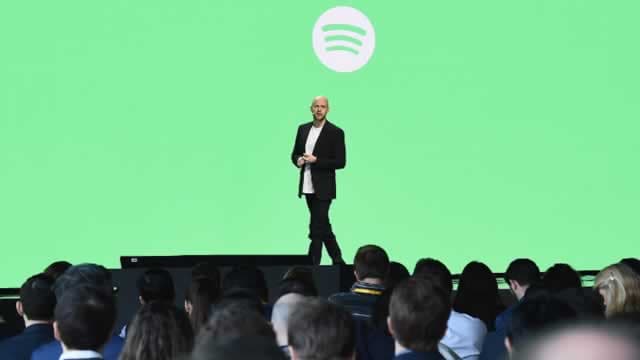 Spotify to distinguish AI artists from real people and block them from some playlists