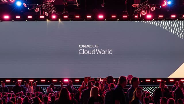 Oracle's Growth to Valuation Mismatch is Less and Less Compelling