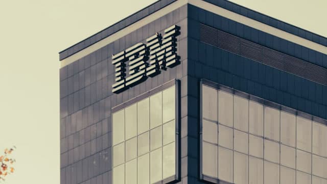 IBM Beats Earnings Expectations—So Why Is The Stock Still Sliding And Momentum Collapsing?