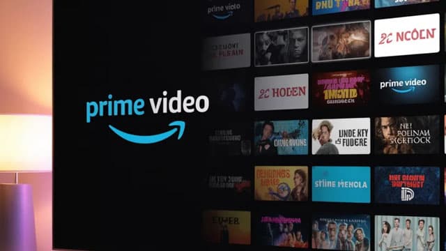 Amazon Just Exploded 13% on Its AWS Quarter. This Fund Pays You Every Friday to Own It