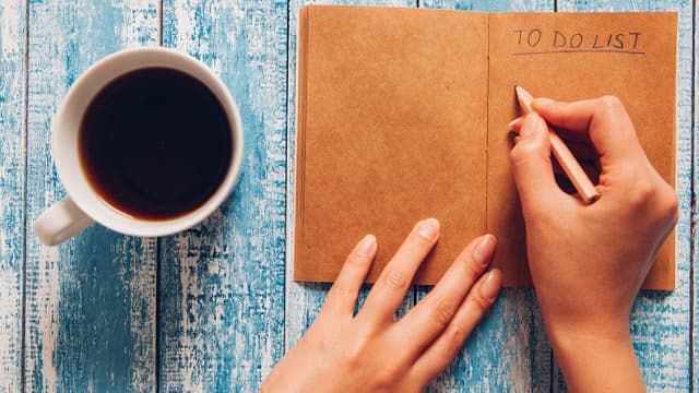 National CineMedia (NCMI) Q4 Earnings and Revenues Top Estimates