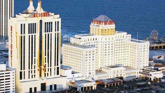 Marriott Vacations Worldwide (VAC) Q2 Earnings and Revenues Top Estimates
