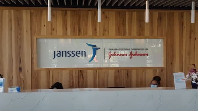 Johnson & Johnson Nearing 52-Week High: Buy, Sell or Hold?