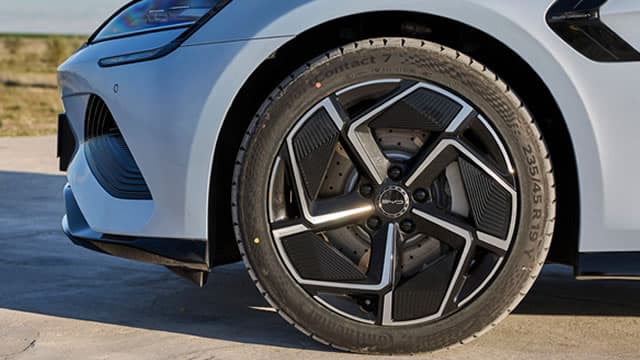 BYD's Bold Move Could Open It Up to New Markets. But Is the Stock a Buy?