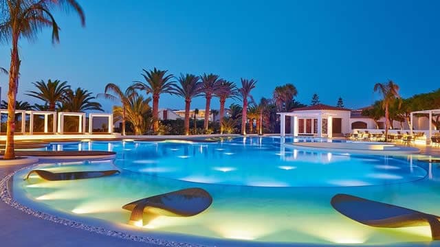 Who Benefits If Fertitta Buys Caesars? 4 Stocks to Watch