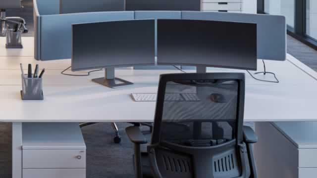 Executive Sells Nearly $300,000 Worth of Avery Dennison Stock