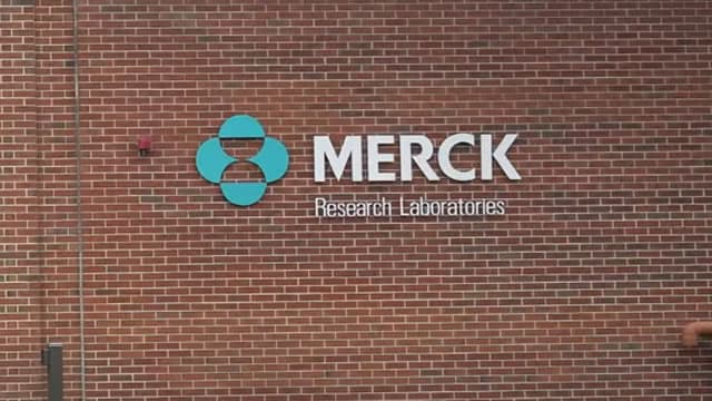 Merck Stock Down 7% in a Month: Should Investors Hold or Exit?