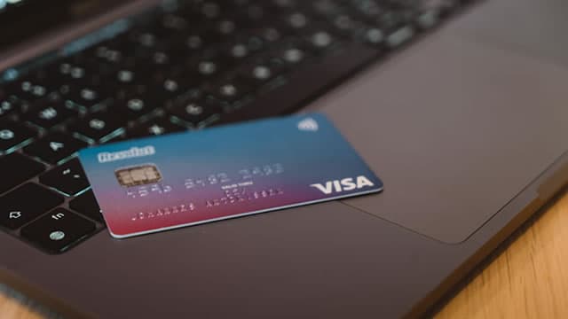 Visa Just Beat Earnings Expectations. Here's the Bigger Story Investors Should Watch