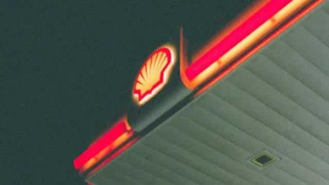 Shell Signals Strategic Reset With $1 Billion Wind Asset Sale