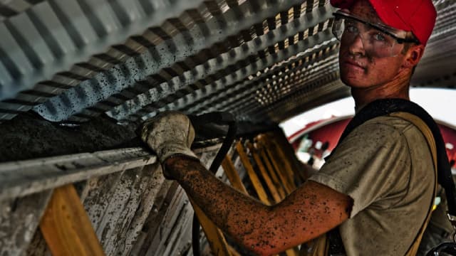 Great Lakes Dredge & Dock Corporation (GLDD) Hit a 52 Week High, Can the Run Continue?