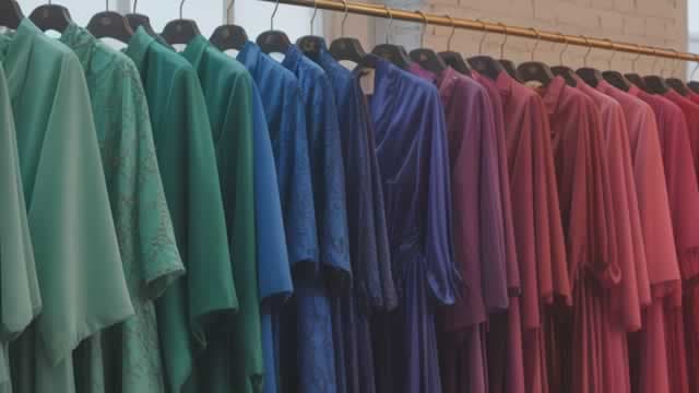 Abercrombie & Fitch Company (ANF) Is a Trending Stock: Facts to Know Before Betting on It