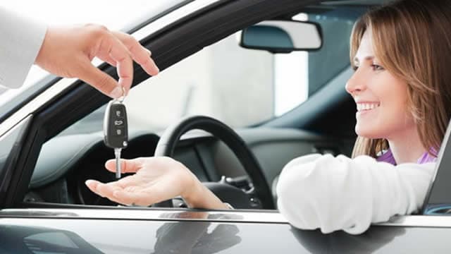 Fade the Rally in Avis Stock & Buy Hertz's Instead?