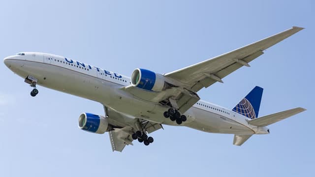 United Airlines (UAL) Sees a More Significant Dip Than Broader Market: Some Facts to Know