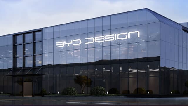 Record Exports Boost BYD Sales as Chinese EV Stocks Suffer
