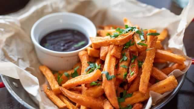 Insights Into Lamb Weston (LW) Q3: Wall Street Projections for Key Metrics