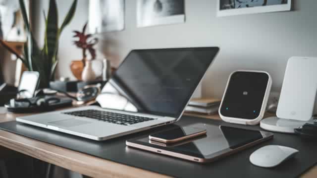 Before Retiring, Warren Buffett Dumped $4.5 Billion Worth of 2 AI Stocks and Established a New Position in This 174-Year-Old Company