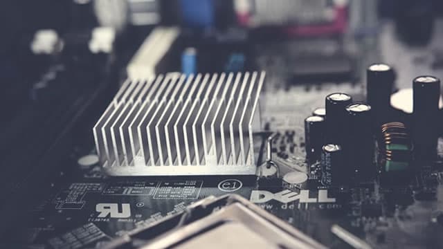 Is Dell Technologies (DELL) Outperforming Other Computer and Technology Stocks This Year?