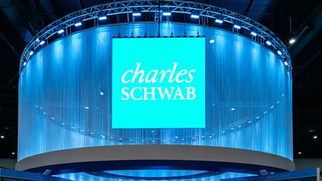 SCHW Stock Up On Solid Q1 Revenue View, Higher February Client Assets
