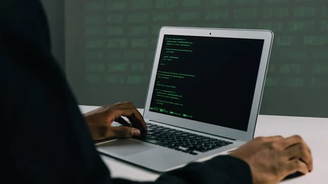 CrowdStrike Holdings (CRWD) Suffers a Larger Drop Than the General Market: Key Insights