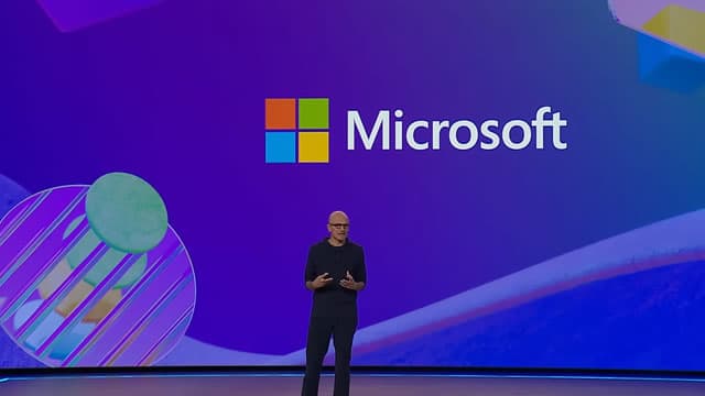 Microsoft's stock hasn't been this oversold in a decade, with the tech giant ‘really losing the AI narrative'